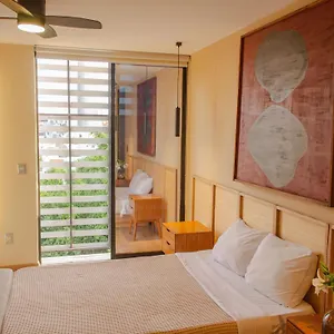 Aparthotel Dreamhaus Country Club, Guadalajara